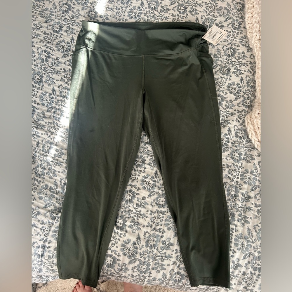 Dicks Sporting Goods 7/8 Olive green legging
